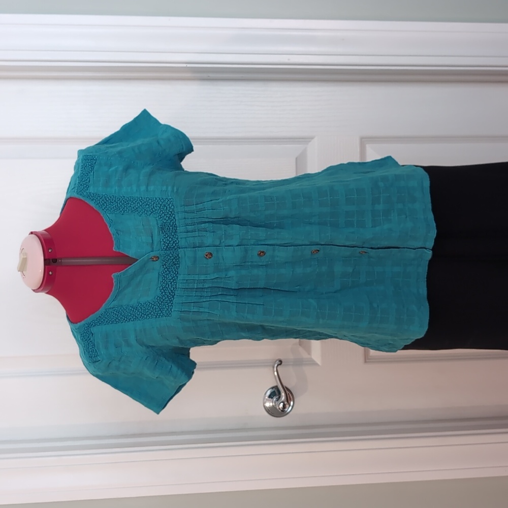 Like New Prana Women's Organic Cotton Button Down Short Sleeve Top, sz M